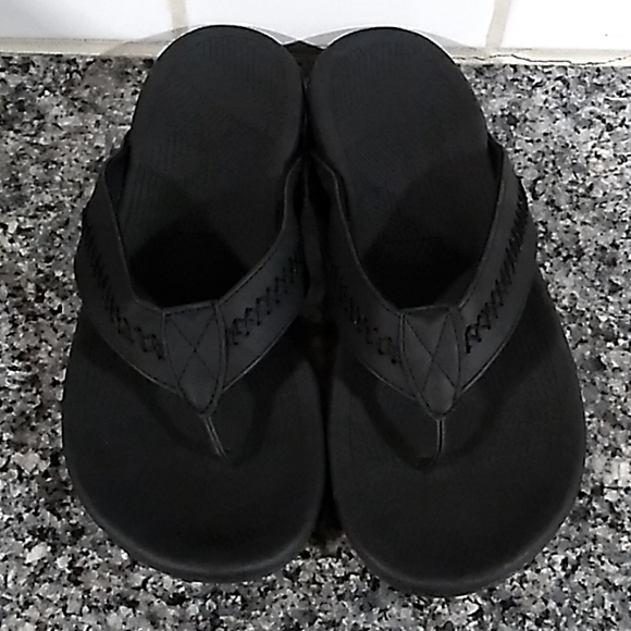 George Men's Black Thong Sandals. Size 9 NWOT - Picture 4 of 7